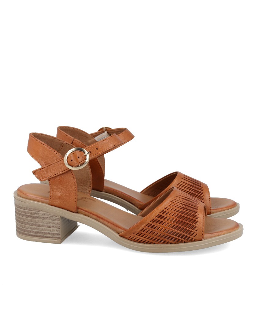 W&F 21-221 sandals with wooden heel