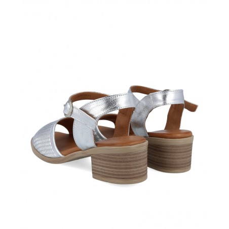 Sandalias para mujer en color metalizado Caracteristicas con hebilla tacon 4 cm zapato de estilo casual suela de goma termoplas