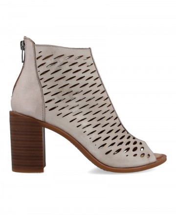 Ankle boots cut out for woman W&F