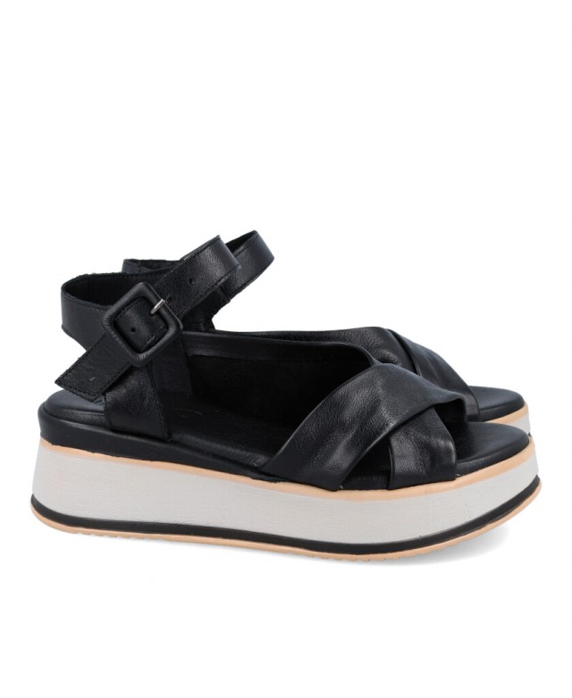 Black platform sandals W&F 45-1111
