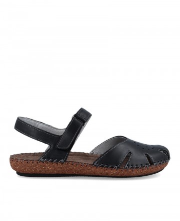 Walk and Fly closed black sandal 7261 45710