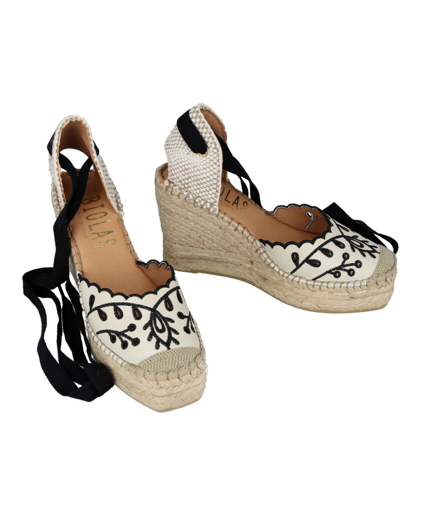 Fabiolas D405945 embroidered espadrille