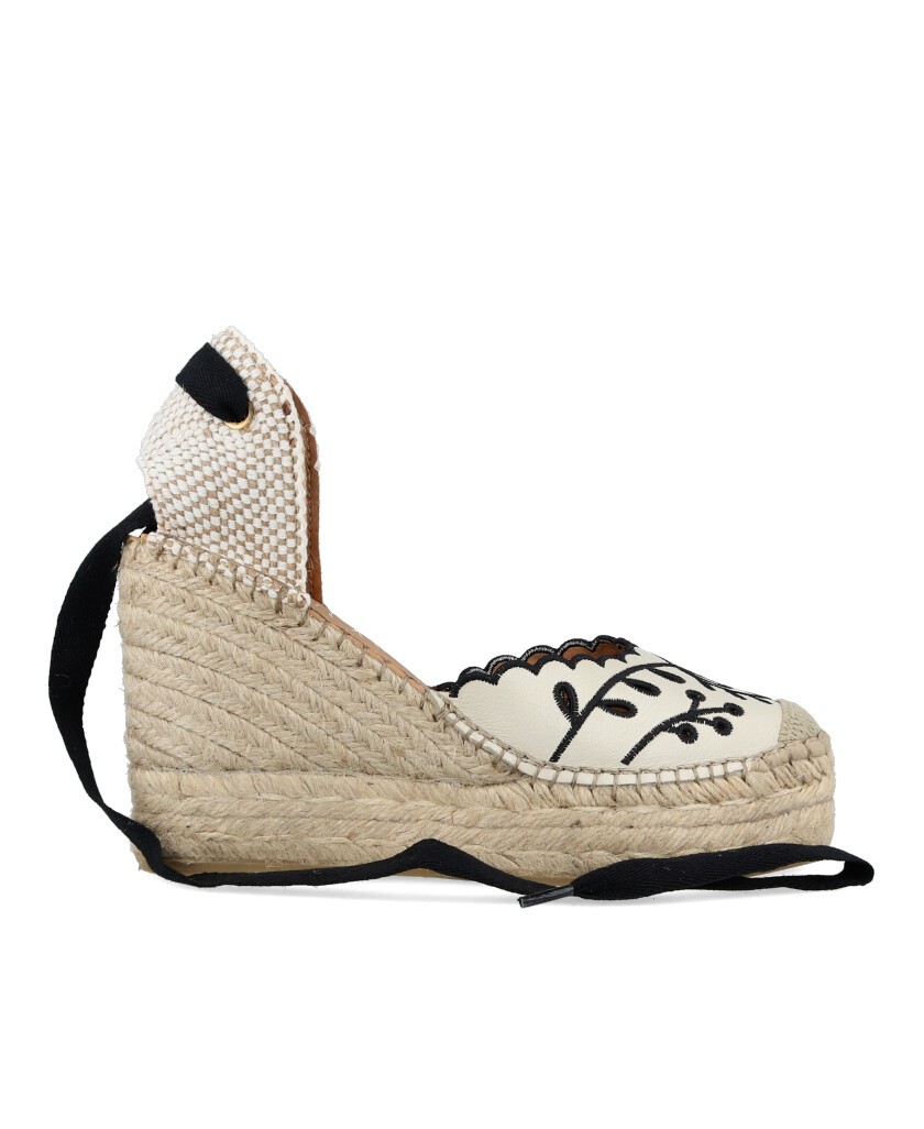 Fabiolas D405945 embroidered espadrille