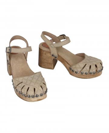 Porronet Margot studded sandal 3079