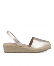 Sandalias para mujer en color metalizado Caracteristicas Menorquina cuna 4 cm zapato de estilo casual suela de goma exterior pi Sandalias para mujer en color metalizado Caracteristicas Menorquina cuna 4 cm zapato de estilo casual suela de goma exterior pi