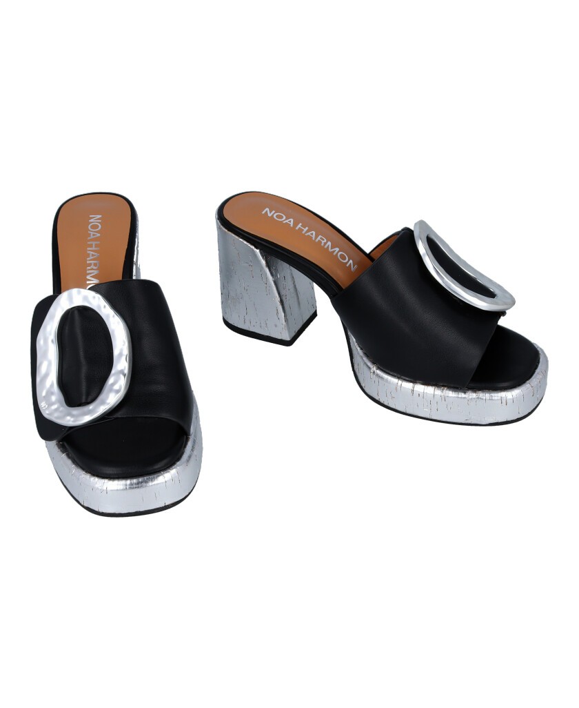 Noa Harmon Alberta 9666 spade sandals