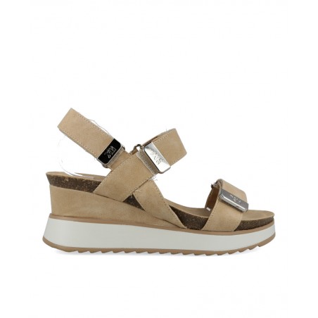 Xti 142619 women's beige sandals with velcro fastening