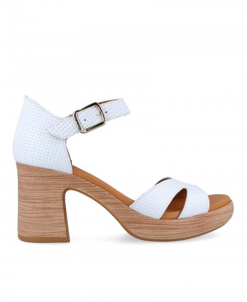 Paula Urban 32-625 mid heel leather sandal