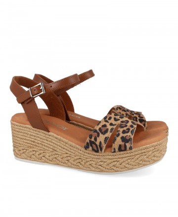 Catchalot 5451 printed sandal with low wedge