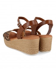 Catchalot 5451 printed sandal with low wedge Catchalot 5451 printed sandal with low wedge