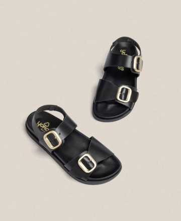 Sandals with buckles Yokono Morena 002