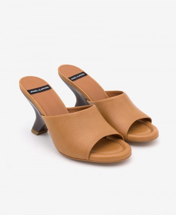 Sandalias de tira ancha Angel Alarcon Kady