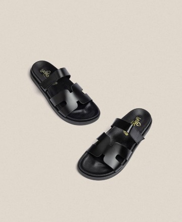 Yokono Morne 125 flat leather sandals