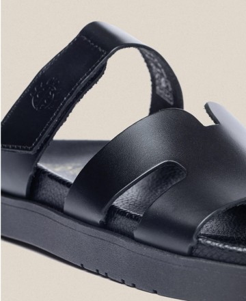 Yokono Morne 125 flat leather sandals