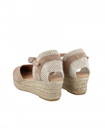 Espardena o yute para mujer en color beige Caracteristicas con hebilla cuna 4cm plataforma 2 cm zapato de estilo casual suela d