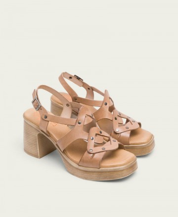 Leather sandals with rivets Porronet Imala