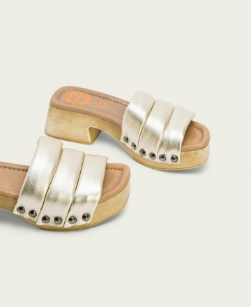 Porronet Nahya wood effect clogs with heel