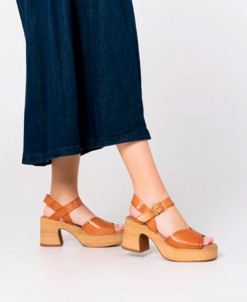 Sandalias con plataforma Yokono Bonai 002