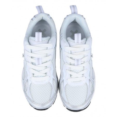 Classic running shoe Xti 143459