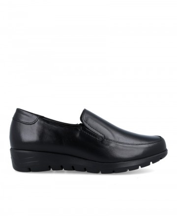 Leather loafers with low wedge Pitillos 107