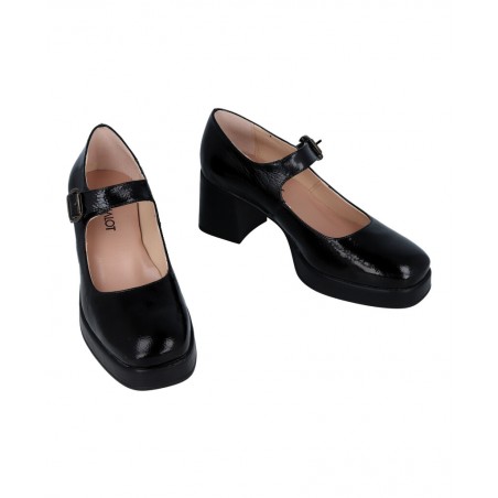 Patricia Miller Besaya black pump with block heel