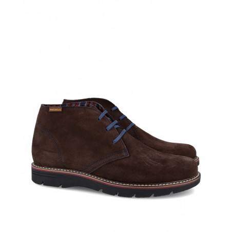 Botines para hombre en color marron Caracteristicas con cordones altura de piso 3 cm zapato de estilo casual suela de goma term