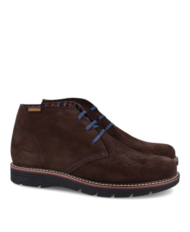 Botines para hombre en color marron Caracteristicas con cordones altura de piso 3 cm zapato de estilo casual suela de goma term