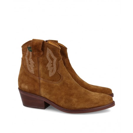 DKT 68 camper leather ankle boots