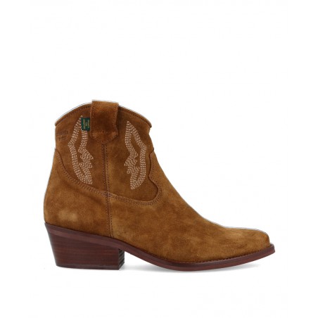 DKT 68 camper leather ankle boots