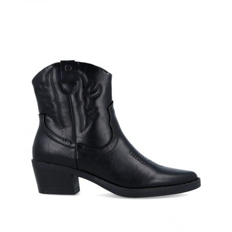 Cowboy ankle boots with medium heel Xti 143118