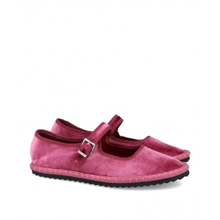 Mustang Flo 59774 women's flat shoes with buckle fastening