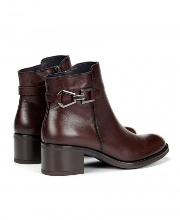 Leather ankle boots with link Dorking D9347