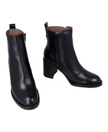 Women's leather ankle boots Wonders I-9205