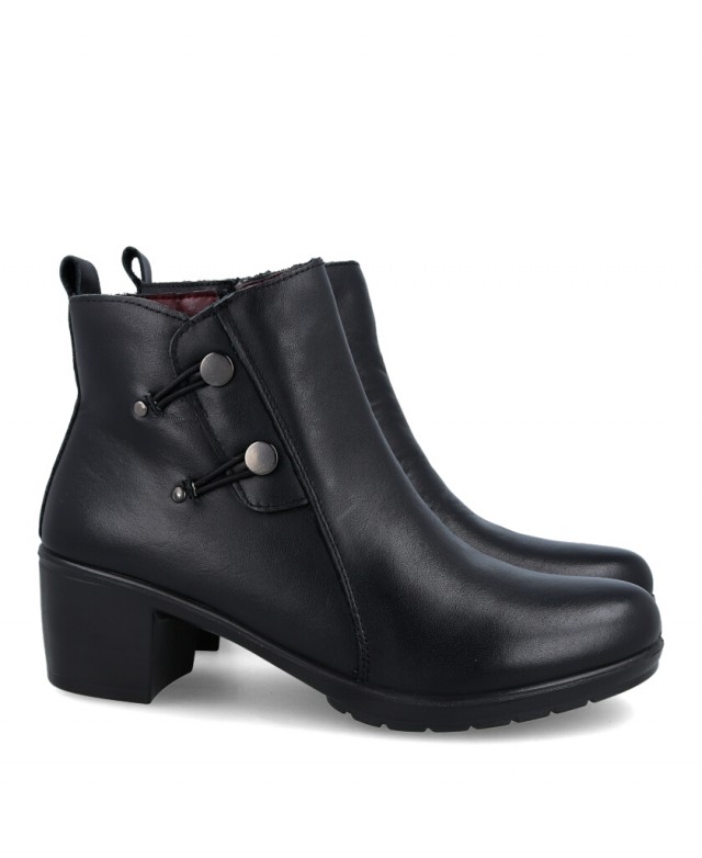 Happy Monk Altea studded ankle boots 015