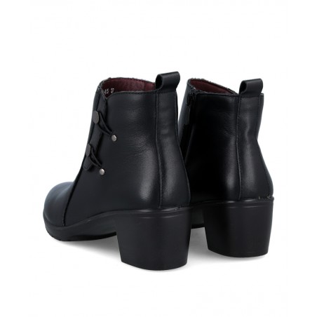 Happy Monk Altea studded ankle boots 015