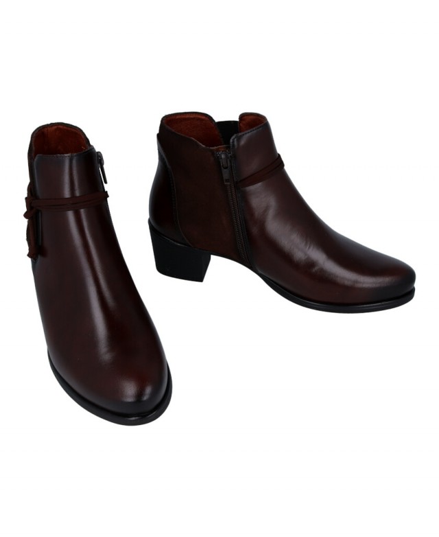 Botines de caña baja Desireé Neus 22 Botines de caña baja Desireé Neus 22