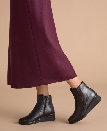 Ankle boots with low wedge Pitillos 10035