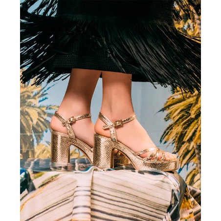 Sandalias con textura Mustang Britt 59609