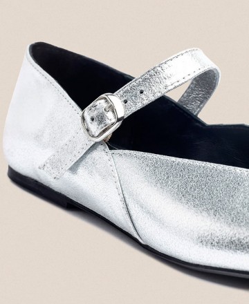 Yokono ARI-001 Adjustable Buckle Ballerinas