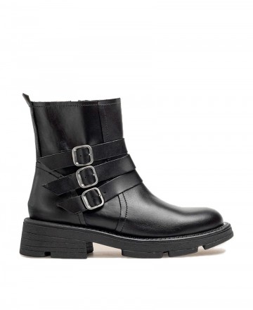 Yokono ELZE-004 Flat Buckled Ankle Boots