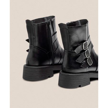 Yokono ELZE-004 Flat Buckled Ankle Boots