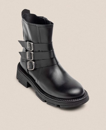 Yokono ELZE-004 Flat Buckled Ankle Boots