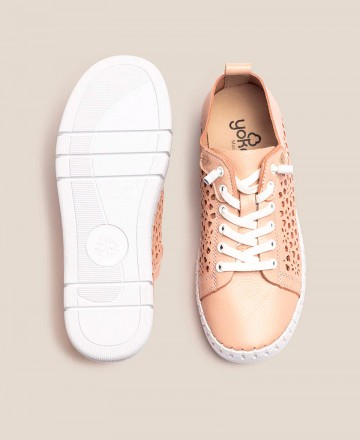 Yokono FLOW-002 Lace-Up Sneakers