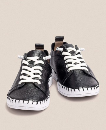 Yokono FLOW-004 Lace-Up Flat Sneakers