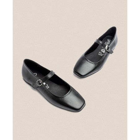 Yokono LENNA-001 Buckle Closure Flat Shoes