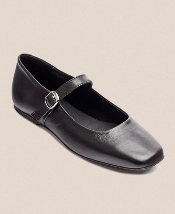 Yokono LENNA-001 Buckle Closure Flat Shoes