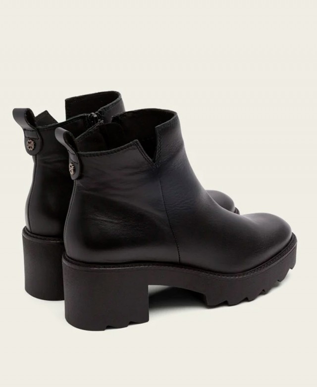 Porronet Mila 4676 casual leather ankle boots with zipper Porronet Mila 4676 casual leather ankle boots with zipper