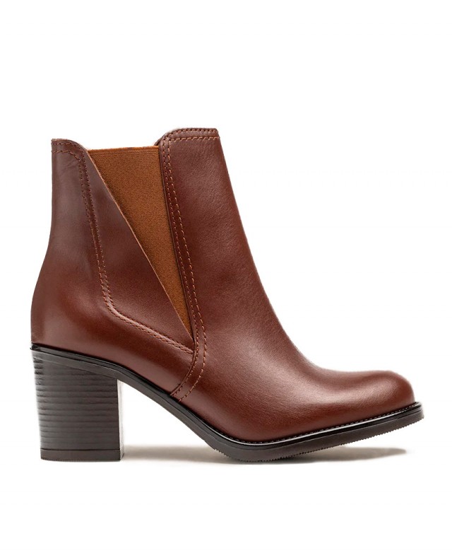 Yokono Orne side zip heeled ankle boots