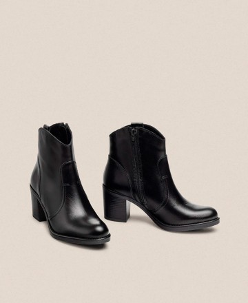 Yokono Orne leather heeled boot