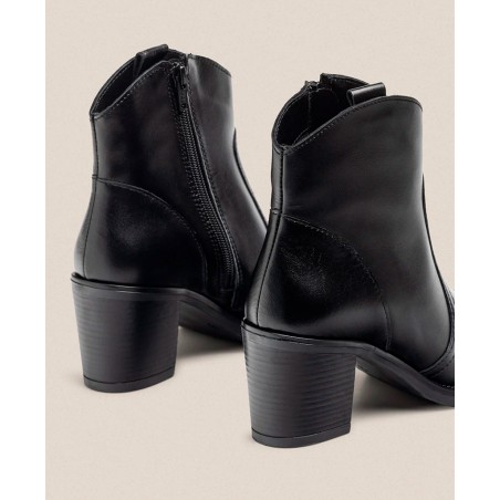 Yokono Orne leather heeled boot